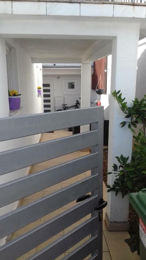 New Lux Apartman Kala Poreč Exterior foto